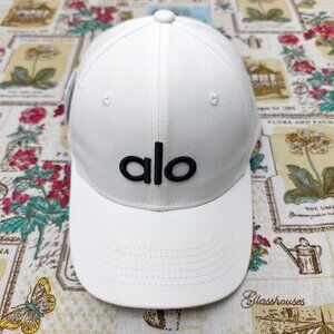 👑POSH NWT ALO Yoga Off-Duty Baseball Cap